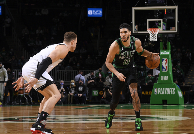  塔图姆35分创新高，凯尔特人力克雄鹿  